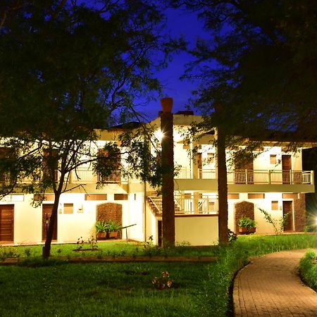 Hunters Lodge Twaandu Dış mekan fotoğraf